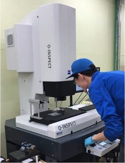 ZEISS O-INSPECT マルチセンサ三次元座標測定機